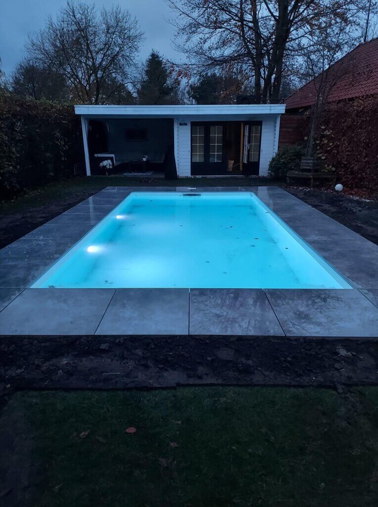 Zwembad realisatie verlichting